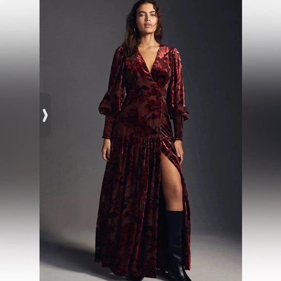 Dresses & Skirts - Women's Black Floral Velvet Wrap Maxi Dress | S